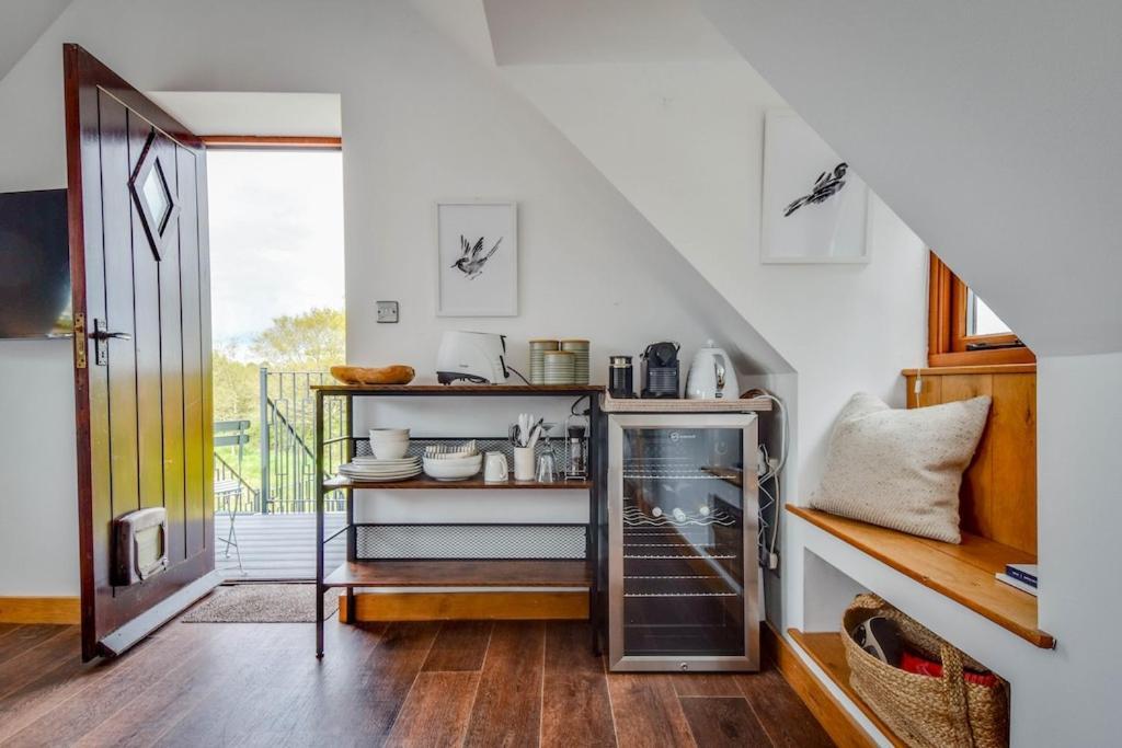 Appartamento The Lookout At Cloatley Meadow Hankerton Esterno foto