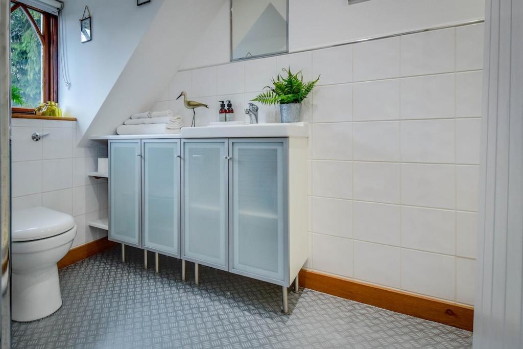 Appartamento The Lookout At Cloatley Meadow Hankerton Esterno foto