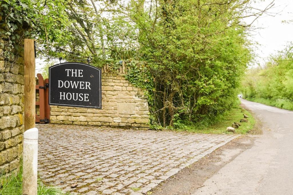 Appartamento The Lookout At Cloatley Meadow Hankerton Esterno foto